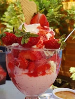 Erdbeerbecher Maxi